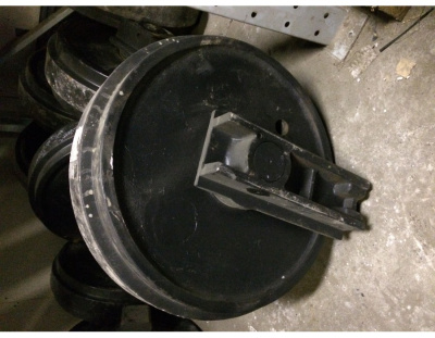 Колесо направляющее Hyundai R290LC 81N8-13010